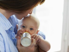 Kojení miminek - Nestlé Baby Kojení miminek - Nestlé Baby