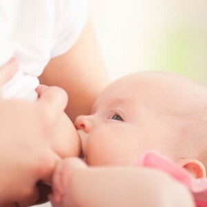 Kojení miminek - Nestlé Baby Kojení miminek - Nestlé Baby